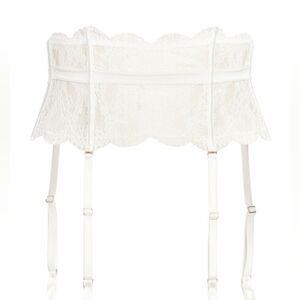New ivory garter with boning